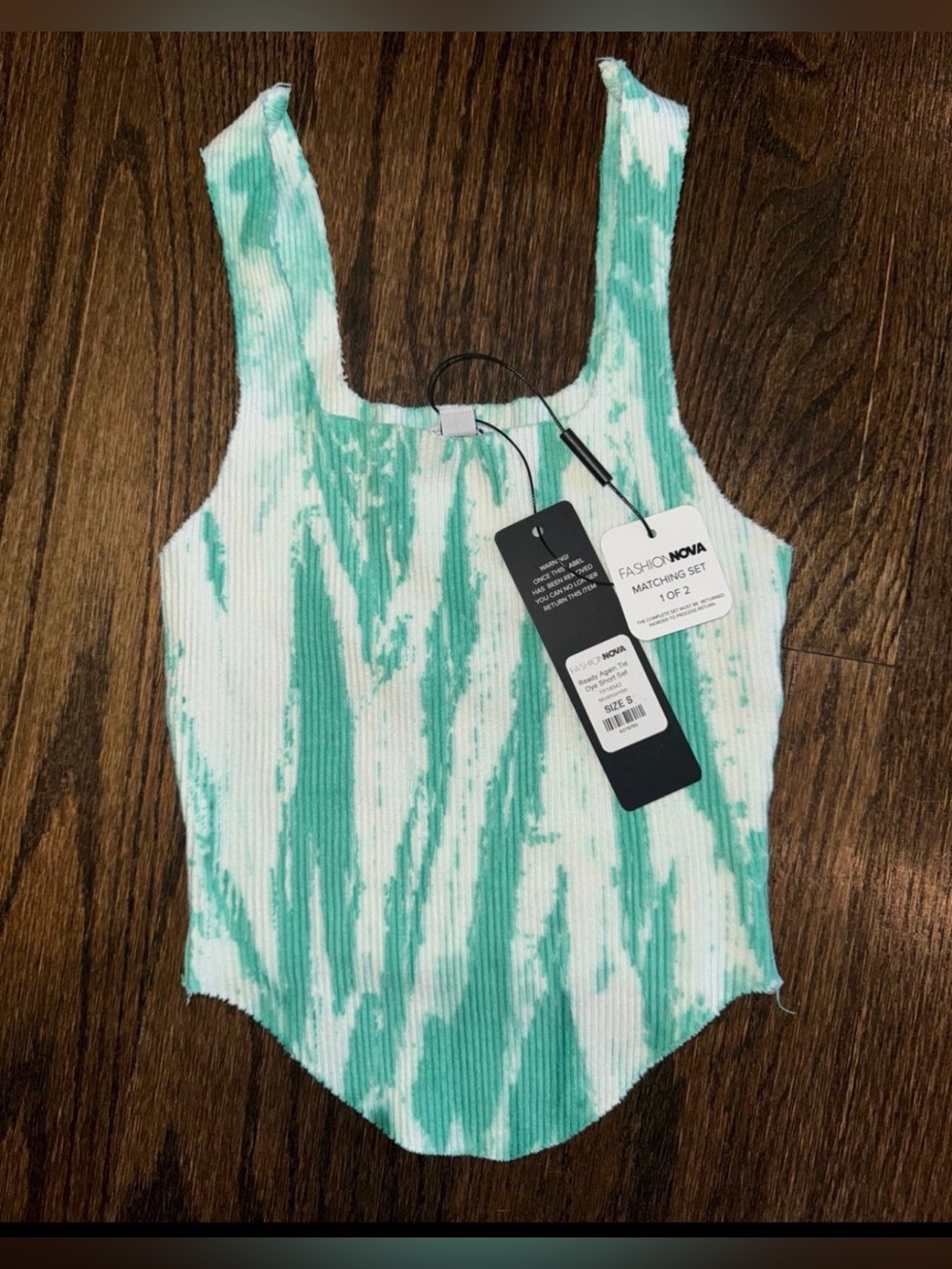 Womens/Juniors Fashion Nova Ribbed Tank Top Size Small - New with tag